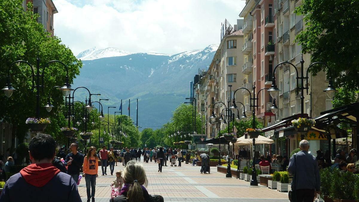 Central Apartment София Экстерьер фото