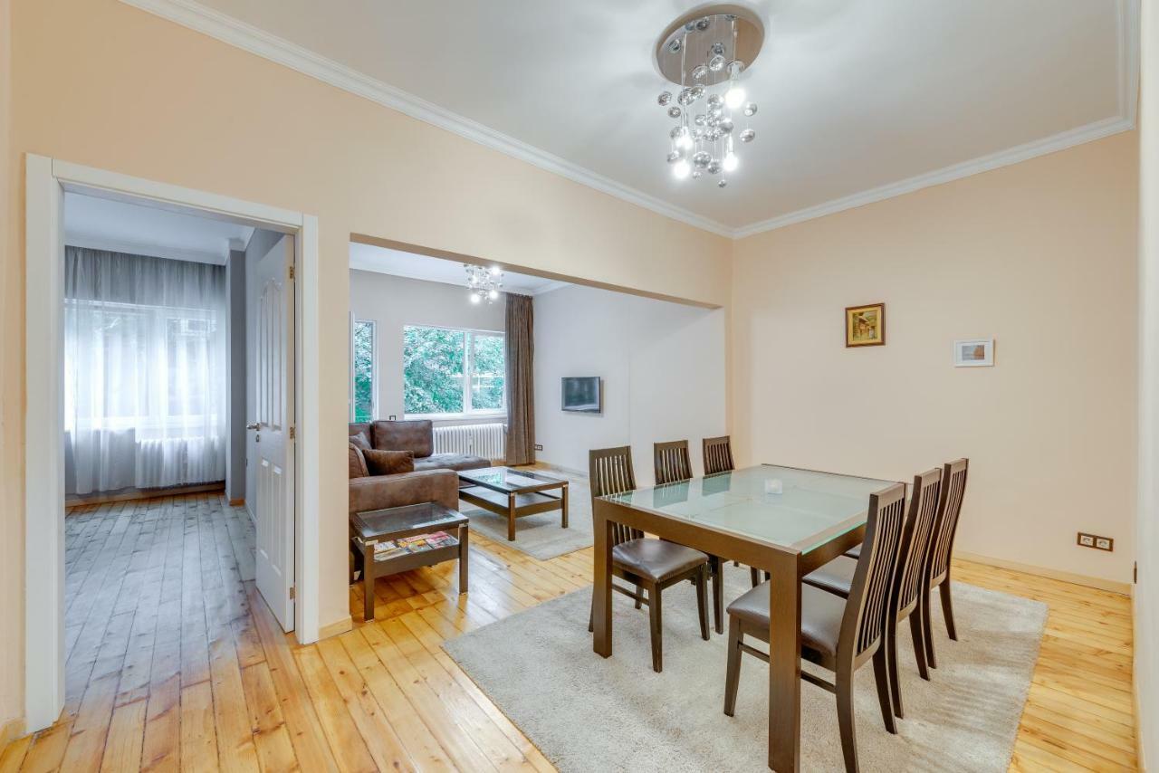 Central Apartment София Экстерьер фото